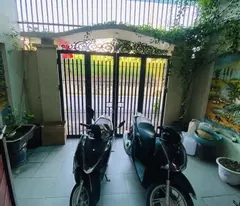 hà mặt phố Ngọc Thuỵ DT: 92m, MT: 5.5m