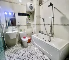 Nhà 4 tầng, 130m2, ngay Nguyễn Duy Trinh, ngang hiếm 7m, nhỉnh 8 tỷ