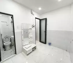 MINI HOUSE - Đ. PHAN VĂN TRỊ P12 BÌNH THẠNH - 3 TẦNG - 02 PN - 1 CĂN RA XE HƠI - chỉ 2.3 TỶ
