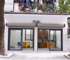 Bán nhà Giải Phóng giá 6 tỷ, diện tích 135m2, 2 tầng, mặt tiền 7m