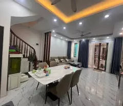 Bán nhà Yên Lộ giá 5.4 tỷ, diện tích 39m2, 4 tầng, mặt tiền 5.12m