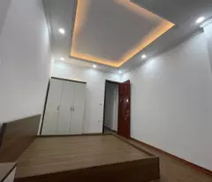 Bán nhà Vũ Tông Phan giá 7.9 tỷ , diện tích 45m2, 4 tầng, mặt tiền 3.5m