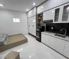 Toà căn hộ dịch vụ - phố Trần Cung - 6 tầng thang máy xịn - dòng tiền 50tr/tháng - ngõ thông