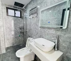 Nhà mới siêu đẹp Hoàng hoa thám Thang Máy,  41m2, 5T, MT:  4.5m Chỉ  8 9.1 tỷ