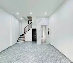 Nhà mới siêu đẹp Hoàng hoa thám Thang Máy,  41m2, 5T, MT:  4.5m Chỉ  8 9.1 tỷ