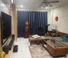 BÁN NHÀ BỒ ĐỀ 50M2* 5 TẦNG* 9.5 TỶ, HIẾM LÔ GÓC, CÁCH 1 NHÀ RA MẶT PHỐ.