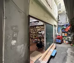 Bán 48M trần khát chân tặng nhà 3M ô tô dừng đỗ hai bà trưng