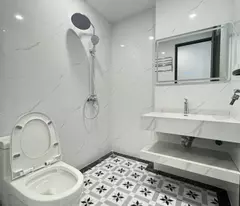 BÁN NHÀ NGỌC THỤY - NGÕ RỘNG THÊNH THANG- NHÀ MỚI KÍNH KOONG-30M 5T NỘI THẤT CƠ BẢN