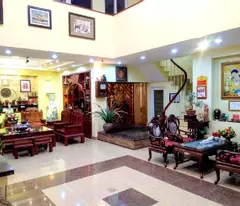 Biệt thự mini Cổ Linh-Tư Đình, 125m x 5 tầng, mặt tiền 8.5m, 1 mặt phố 1 mặt ngõ, gara ôtô, ô chờ