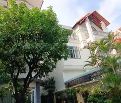 Biệt thự lô góc 2 mặt tiền đường 10m, 3 tầng, 210m2, Bình Trưng Tây, chỉ 19 tỷ