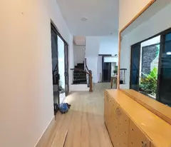 bán nhà Hoàng Mai 73m đủ nội thất, nhà đẹp ngõ thông gần ô tô
