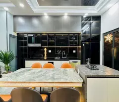**Bán nhà mặt tiền Nguyễn Hồng Đào, phường 14, Tân Bình; 4x16 - 3 tầng