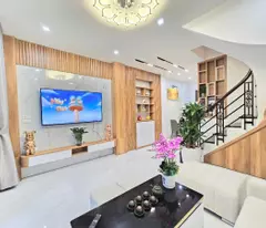Bán nhà phố Minh Khai, Hai Bà Trưng 34m, 4 tầng, Giá: 8.68 tỷ. LH: 0937158386