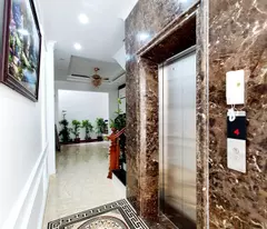 Giảm chào nhà 7 Tầng Cạnh NHỔN, THANG MÁY, GARA, 2 XE TẢI TRÁNH, 7.X TỶ