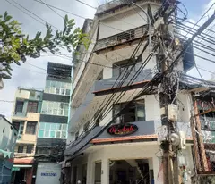 HẺM 2 XE TẢI TRÁNH NHAU ,  Ô TÔ ĐẬU TRƯỚC CỬA HOẶC NGỦ TRONG NHÀ. [P2Q8].SIÊU PHẨM DƯƠNG BÁ TRẠC.