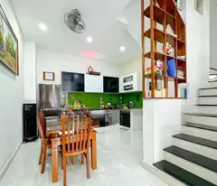 Nhà 3 tầng, ngay trung tâm Quận 7, 69m2,  Mặt tiền hẻm nhựa 6m, 52 Nguyễn Thị Thập, P. Bình