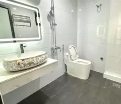 Bán nhà Trần Cung 6 Tầng Thang Máy Giá Hời, Gần Phố chính Nhiều tiện ích