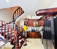 NGỌC HÀ- BA ĐÌNH / 5 Tầng 30m2 dân xây 6x tỷ
