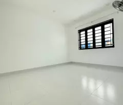 Bán nhà Mặt tiền Lê Quang Định -  giao Nơ Trang Long, DT: 5/6x18m, 3T - 4PN, 19.5 tỷ.