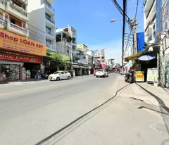 Bán nhà Mặt tiền Lê Quang Định -  giao Nơ Trang Long, DT: 5/6x18m, 3T - 4PN, 19.5 tỷ.