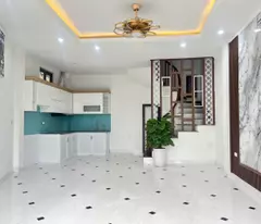 Bán nhà: Ngọc Hồi, 40m2, 5 tầng,tô đỗ cửa, lô góc, vị trí đẹp. cách bx Nước Ngầm 0.5km. hơn 7 tỷ