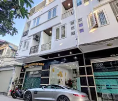 🌹🌹Nhà mặt ngõ tuyến 2 Nguyễn Văn Linh - 49m 4 tầng - Giá 4.4 tỉ - ô.tô đỗ cửa