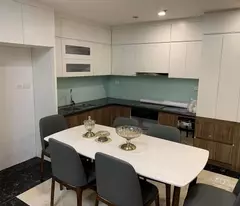 Bán  Căn Hộ đẹp Nguyễn Sơn- Khu Bộ Quốc Phòng Full Nội thất - ngõ nông 31m - nhỉnh 3 tỷ(TL)