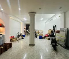 nhà đẹp Ngọc Lâm, 75m x 6tầng, vỉa hè, ôtô tránh, gần trường học + chung cư cao cấp, kinh doanh