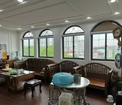 nhà đẹp Ngọc Lâm, 75m x 6tầng, vỉa hè, ôtô tránh, gần trường học + chung cư cao cấp, kinh doanh