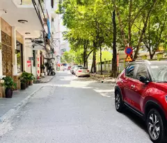 nhà đẹp Nguyễn Văn Cừ, lô góc,6 tầng  thang máy, ôtô vào nhà