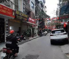 Bán nhà phân lô phố Pháo Đài Láng kinh doanh sầm uất
