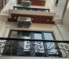 Bán nhà phân lô phố Pháo Đài Láng kinh doanh sầm uất