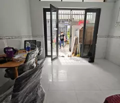 129. Nhà 5 triệu 2 phòng ngủ có nội thất gần Đền Hùng