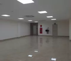 Bán tòa nhà văn phòng khu đấu giá 3ha phố Đức Diễn cách Hồ 50m