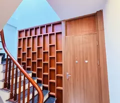 BÁN NHÀ BÁT KHỐI – LONG BIÊN  Ô TÔ ĐỖ CỬA  NHÀ 2 THOÁNG  GẦN HỒ  7.2 TỶ 🏡🚗