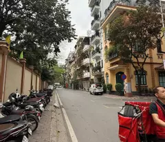 🏢 BÁN NHÀ MẶT PHỐ NGUYỄN PHONG SẮC – 110M x 7T THANG MÁY - MT 6,8M -  VỊ TRÍ ĐẸP NHẤT PHỐ - CHO