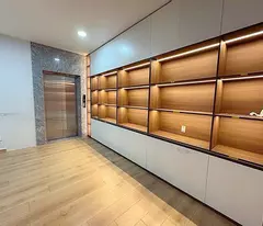 BÁN NHÀ 5 TẦNG THANG MÁY - XE HƠI NGỦ TRONG NHÀ Đ.BÊN VÂN ĐỒN, Q4 - NGANG HIẾM 5M NỞ HẬU 6,6M *
