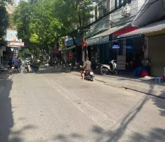 Bán nhà mặt phố Nhân Hòa, Vũ Trọng Phụng