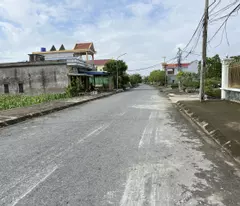 Bán trục hoà bình Quất Lâm 97m2 nhỉnh 2 tỷ gần Quảng trường biển