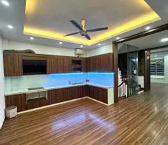 BÁN NHÀ PHÂN LÔ NGUYỄN CHÍ THANH, ĐỐNG ĐA - LÔ GÓC 68M2 x 6 TẦNG - VỈA HÈ Ô TÔ TRÁNH - KINH DOANH
