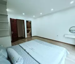 BÁN NHÀ MỚI- ĐẸP- Ô TÔ ĐỖ CỔNG- FULL NỘI THẤT Phố Huỳnh Tấn Phát 35m2 X 5 Tầng  8.35 Tỷ Long Biên