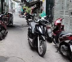 Nhà gần MT đường nhánh Dương Bá Trạc P1Q8