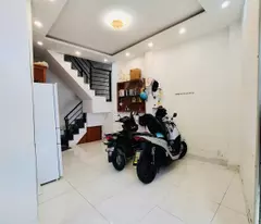Bán nhà  quận 3 Cách Mạng Thán 8 hẻm gần 3m, 30m ngang 4.5m, giá chỉ 3 tỷ9