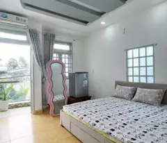 Chính chủ gửi bán nhà 4 tầng xe hơi ngủ trong nhà 64m2 Nguyễn Tư Giản ngay chợ 12 tỷ hơn.