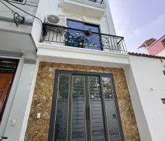NHÀ VĂN TIẾN DŨNG 32M2X 5 TẦNG, 30M Ô TÔ TRÁNH, TẶNG NỘI THẤT Ở NGAY, 6.3 TỶ