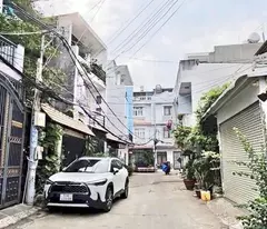 Bán nhà HXH Huỳnh Tấn Phát (Hẻm Bà Cả) – Nhà Bè

50m² (3,8 × 13,5m), nhà mới 3 tầng, 4PN, xe hơi