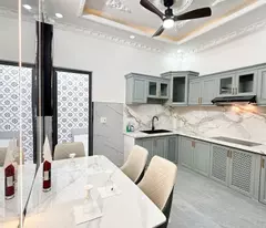Bán nhà HXH Huỳnh Tấn Phát (Hẻm Bà Cả) – Nhà Bè

50m² (3,8 × 13,5m), nhà mới 3 tầng, 4PN, xe hơi