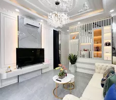 Bán nhà HXH Huỳnh Tấn Phát (Hẻm Bà Cả) – Nhà Bè

50m² (3,8 × 13,5m), nhà mới 3 tầng, 4PN, xe hơi