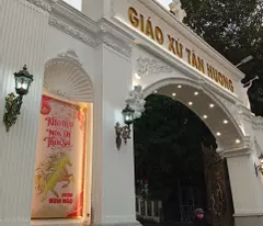 Bán nhà MTKD sầm uất ngày chợ Tân Hương, 4x17m, 5 tầng, 16 Tỷ