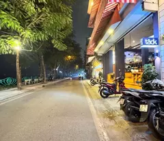nhật chiêu tây hồ 57m x5 tầng mặt tiền 4m 20,9 tỷ ngõ thông,cách 10m ra mặt hồ